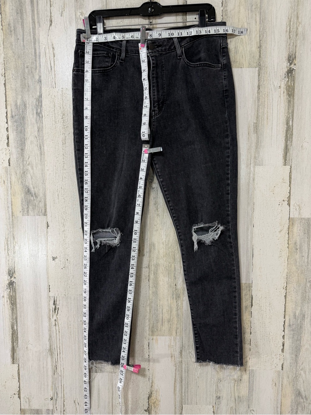 Levi's Black 721 High Rise Skinny Ripped Knee Jeans - Picture 6 of 14